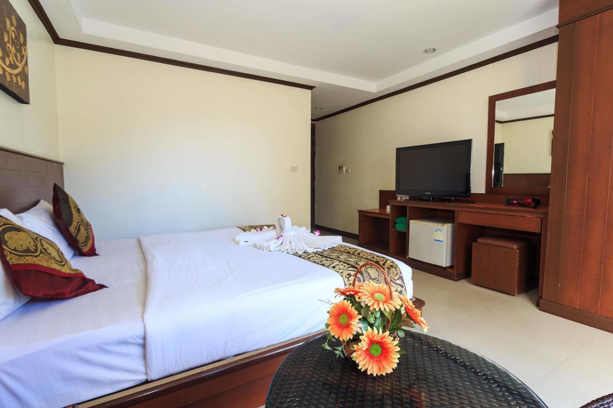 Sharaya Patong Hotel Εξωτερικό φωτογραφία