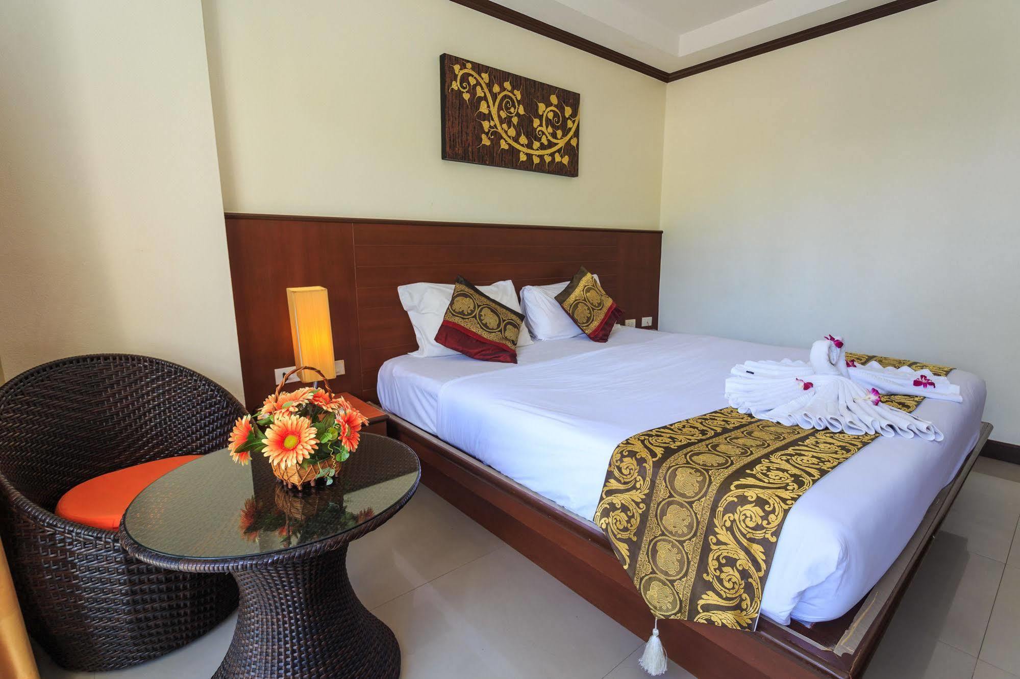 Sharaya Patong Hotel Εξωτερικό φωτογραφία
